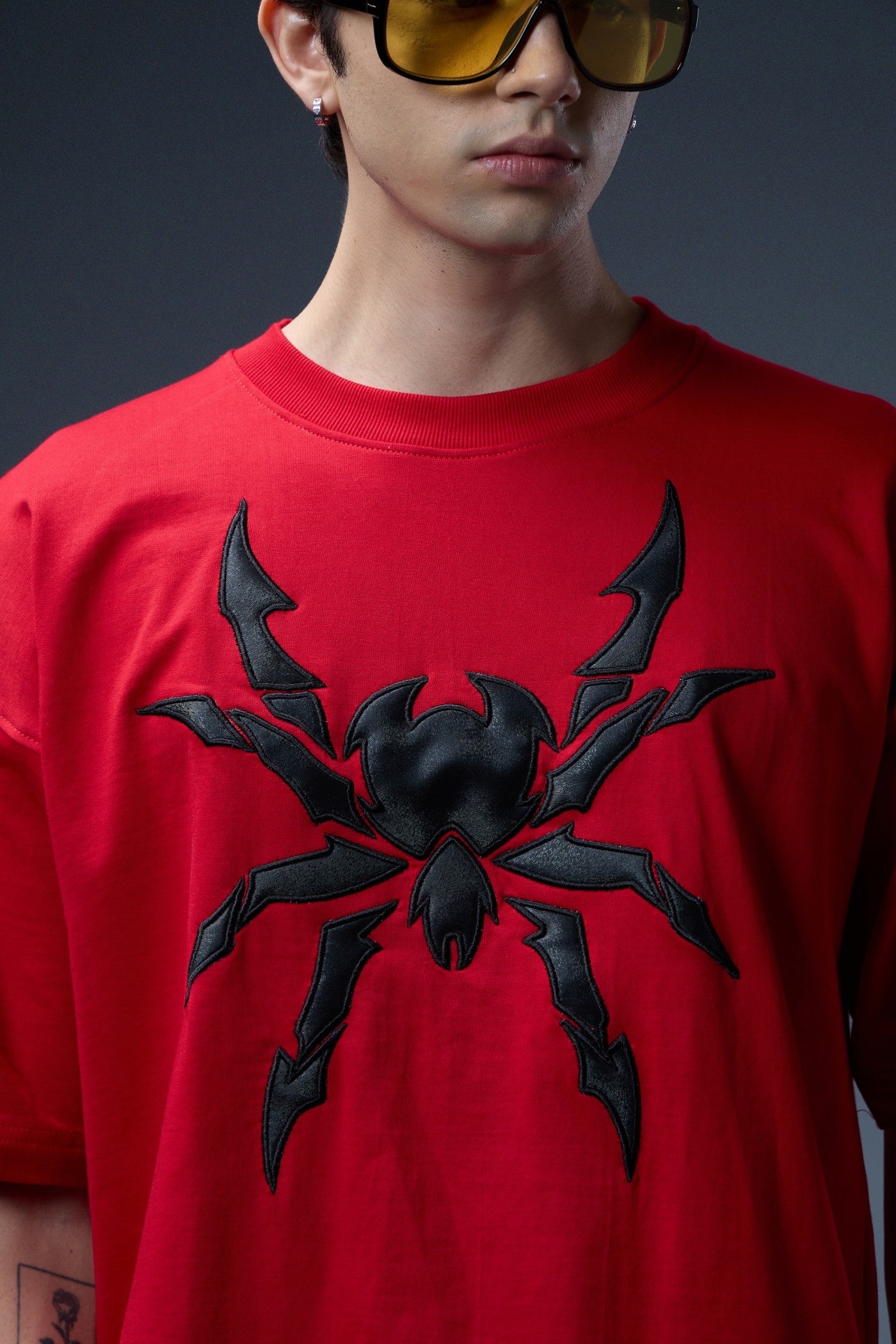 SPIDER EMBROIDERED OVERSIZED T-SHIRT