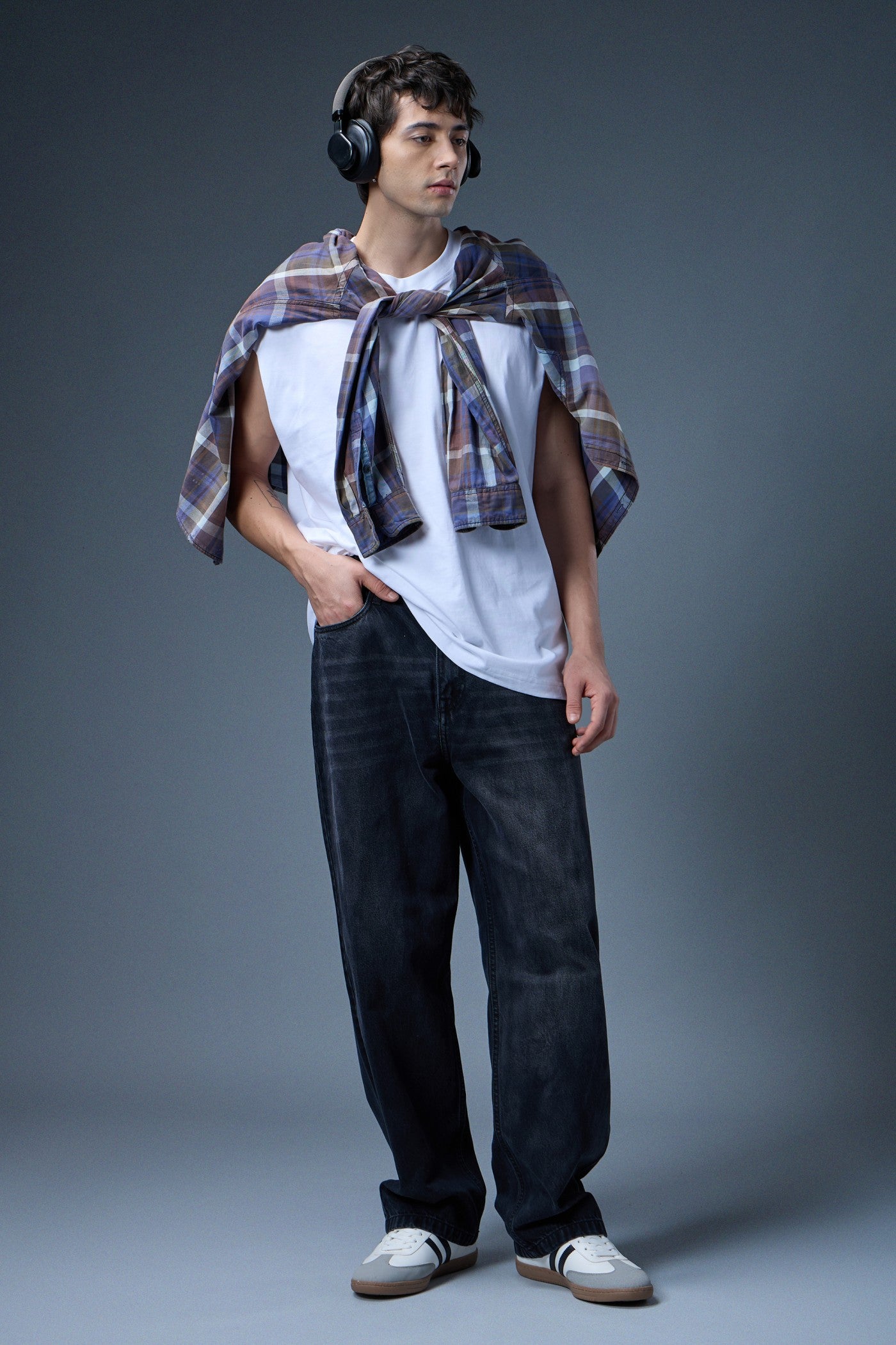 CLEAN BLACK BAGGY DENIM JEANS