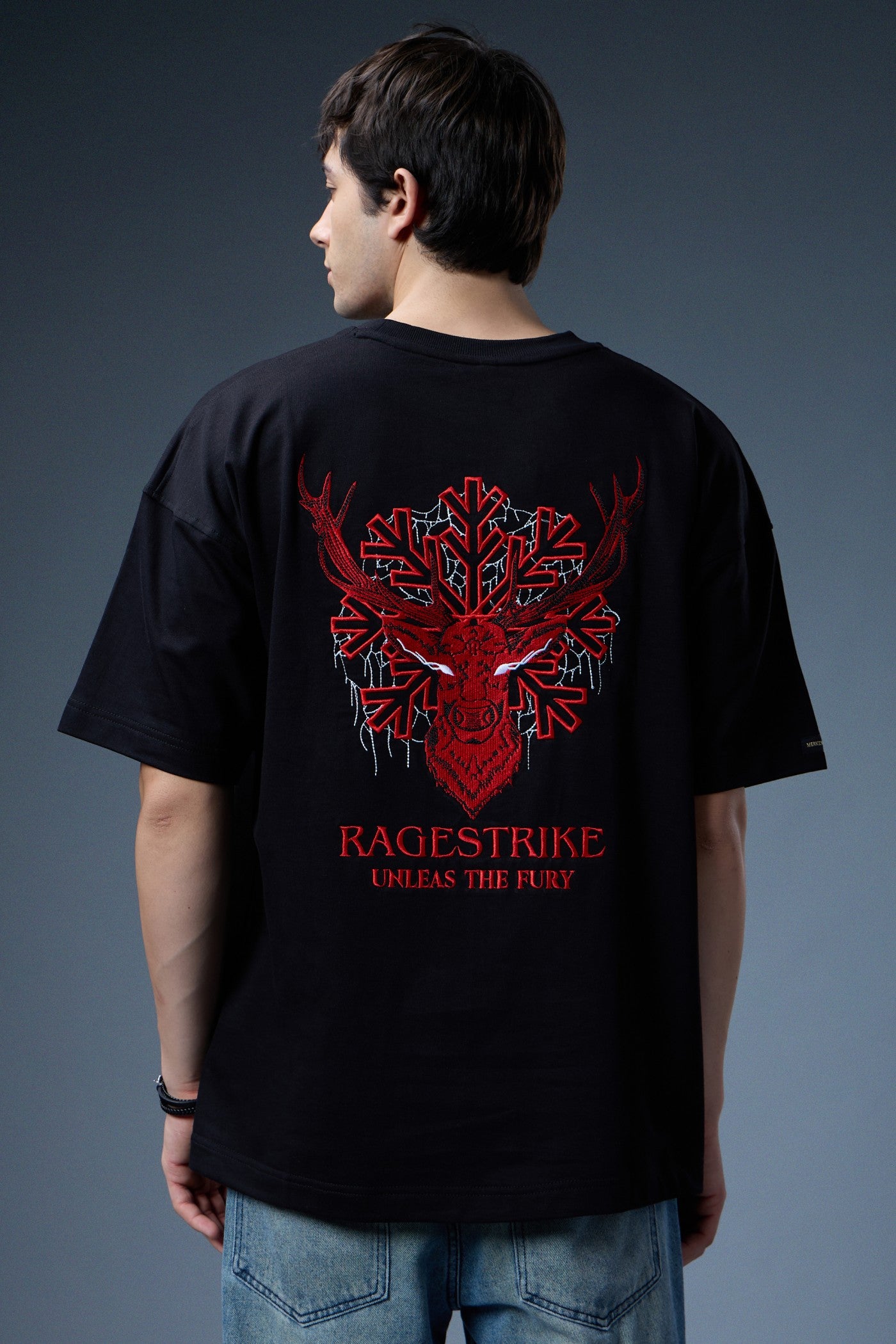 RAGESTRIKE EMBROIDERED OVERSIZED T-SHIRT