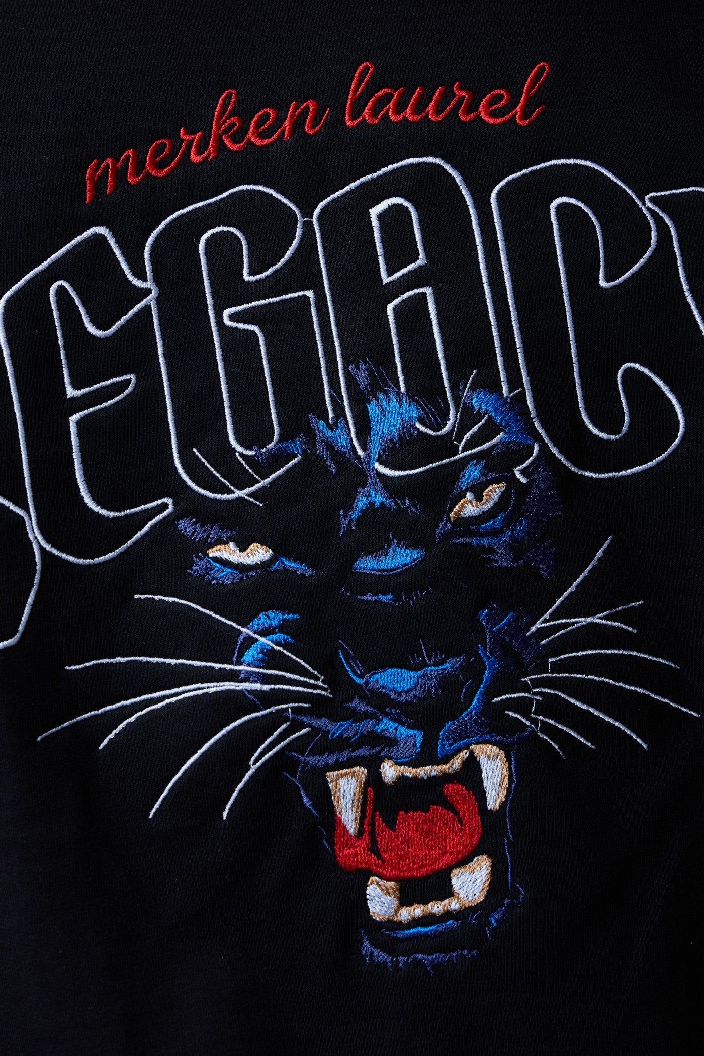 LEGACY PANTHER EMBROIDERED OVERSIZED T-SHIRT