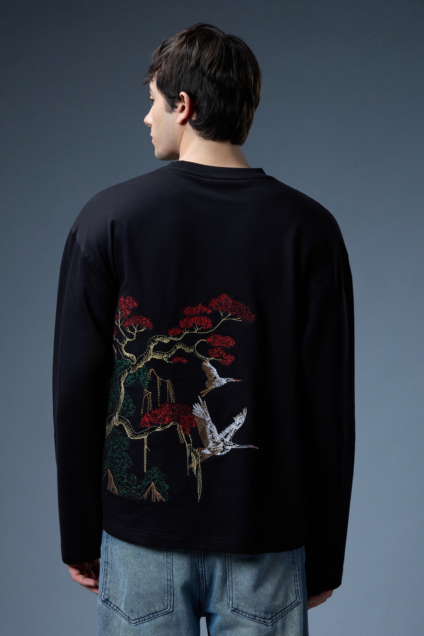 CRANE GARDEN EMBROIDERED LONG-SLEEVE T-SHIRT