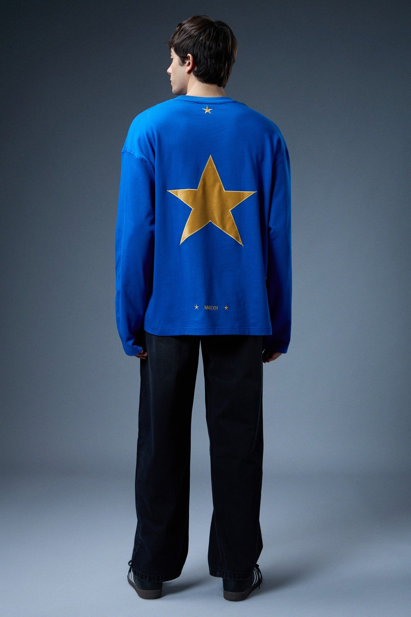 FIVE STAR EMBROIDERED LONG-SLEEVE T-SHIRT