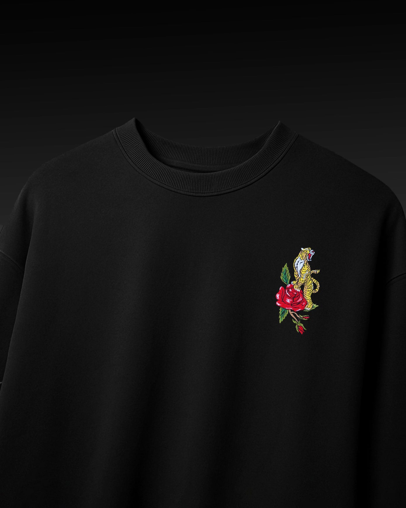 ROSE TIGER OVERSIZED EMBROIDERED T-SHIRT