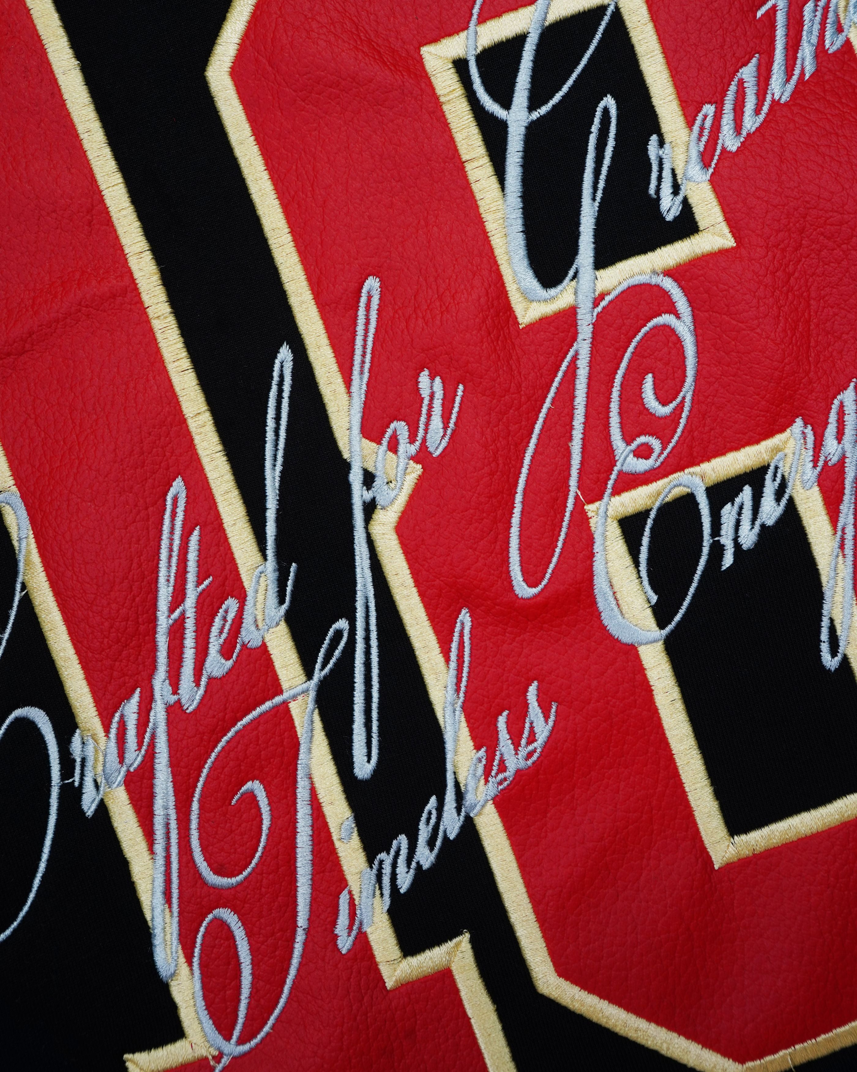 TIMELESS 18 EMBROIDERY OVERSIZE T-SHIRT