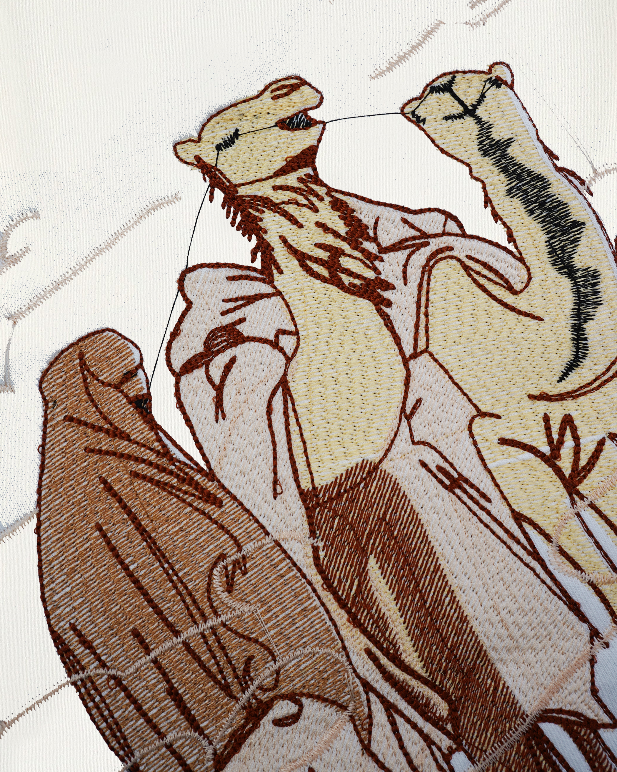 DESERT CAMEL EMBROIDERY OVERSIZED T SHIRT