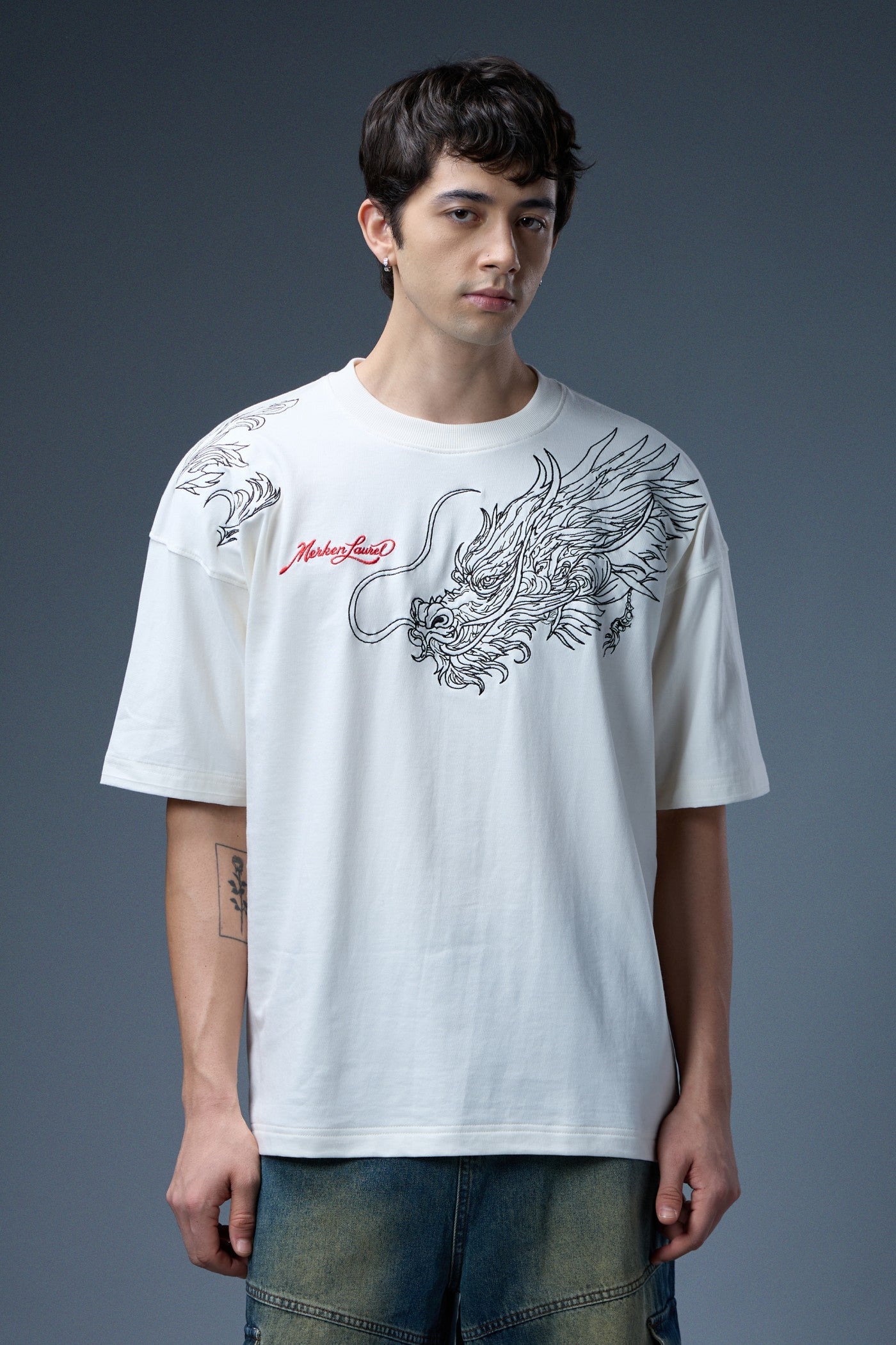 CLASSIC DRAGON EMBROIDERED OVERSIZED T-SHIRT