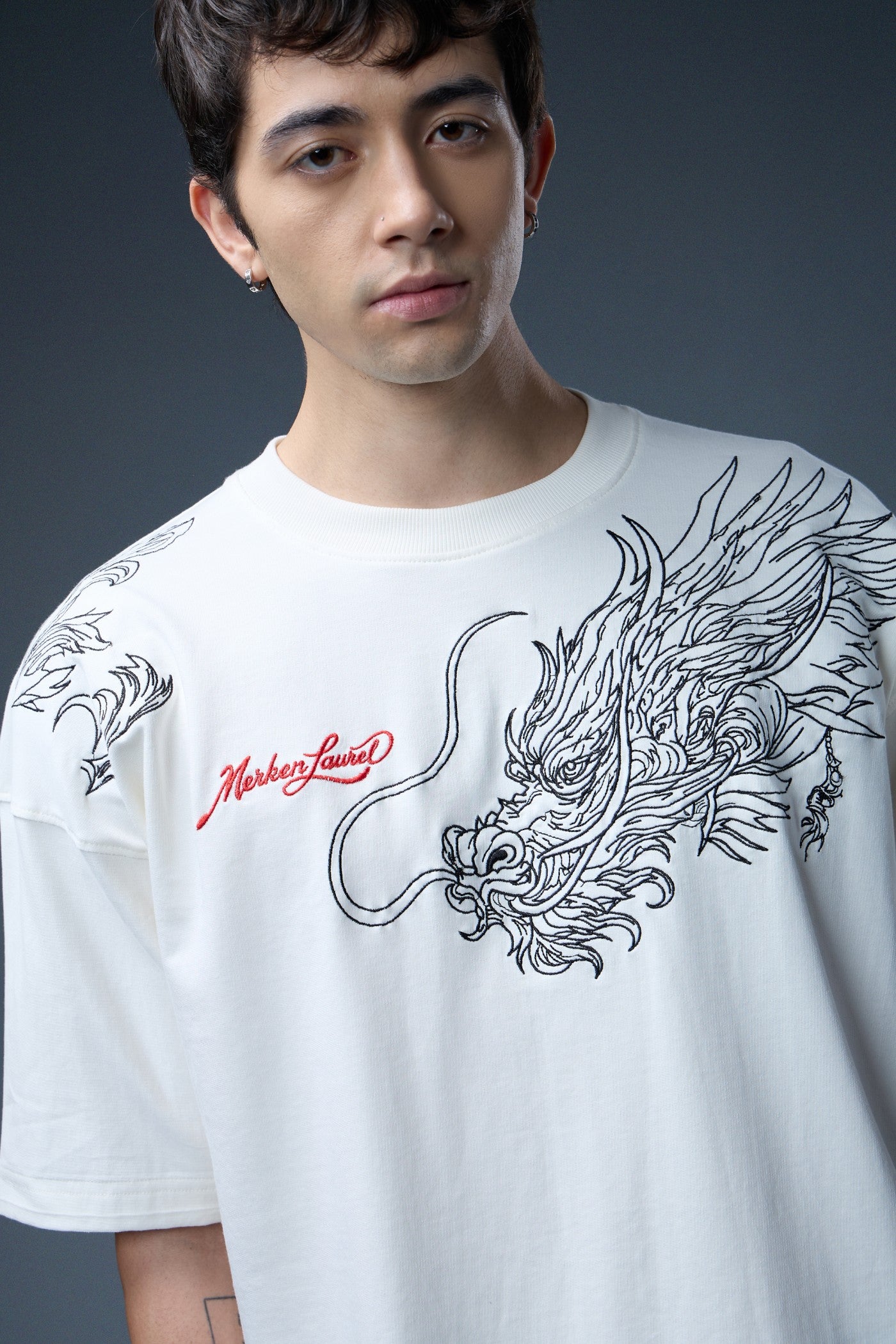 CLASSIC DRAGON EMBROIDERED OVERSIZED T-SHIRT