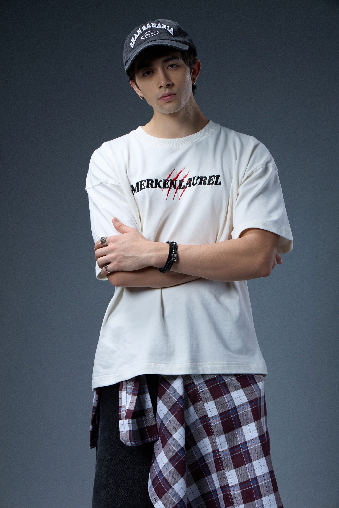 TIGER EMBROIDERED OVERSIZED T-SHIRT