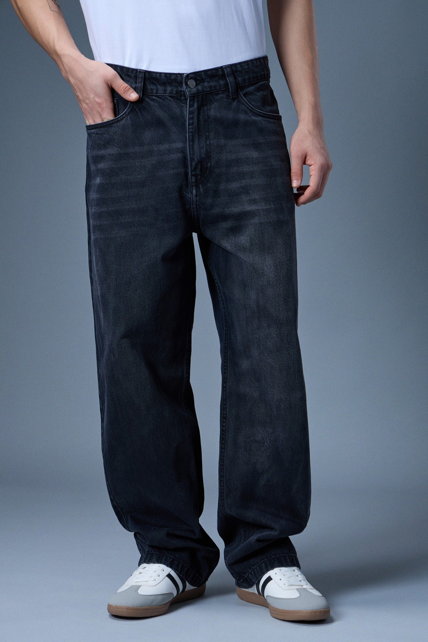 CLEAN BLACK BAGGY DENIM JEANS
