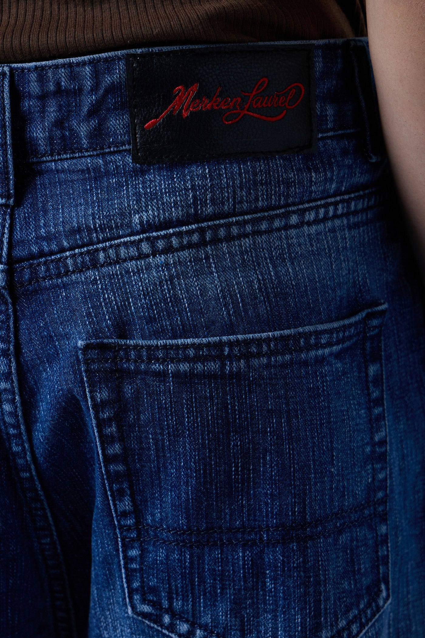 DRAGON EMBROIDERED BAGGY DENIM JEANS