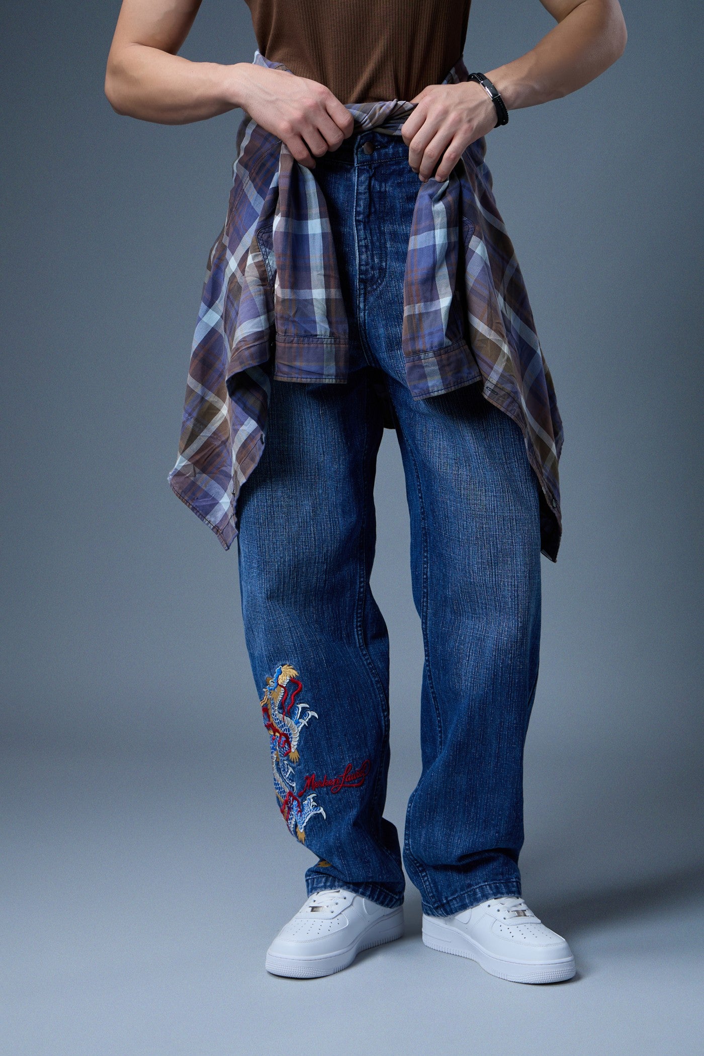 DRAGON EMBROIDERED BAGGY DENIM JEANS