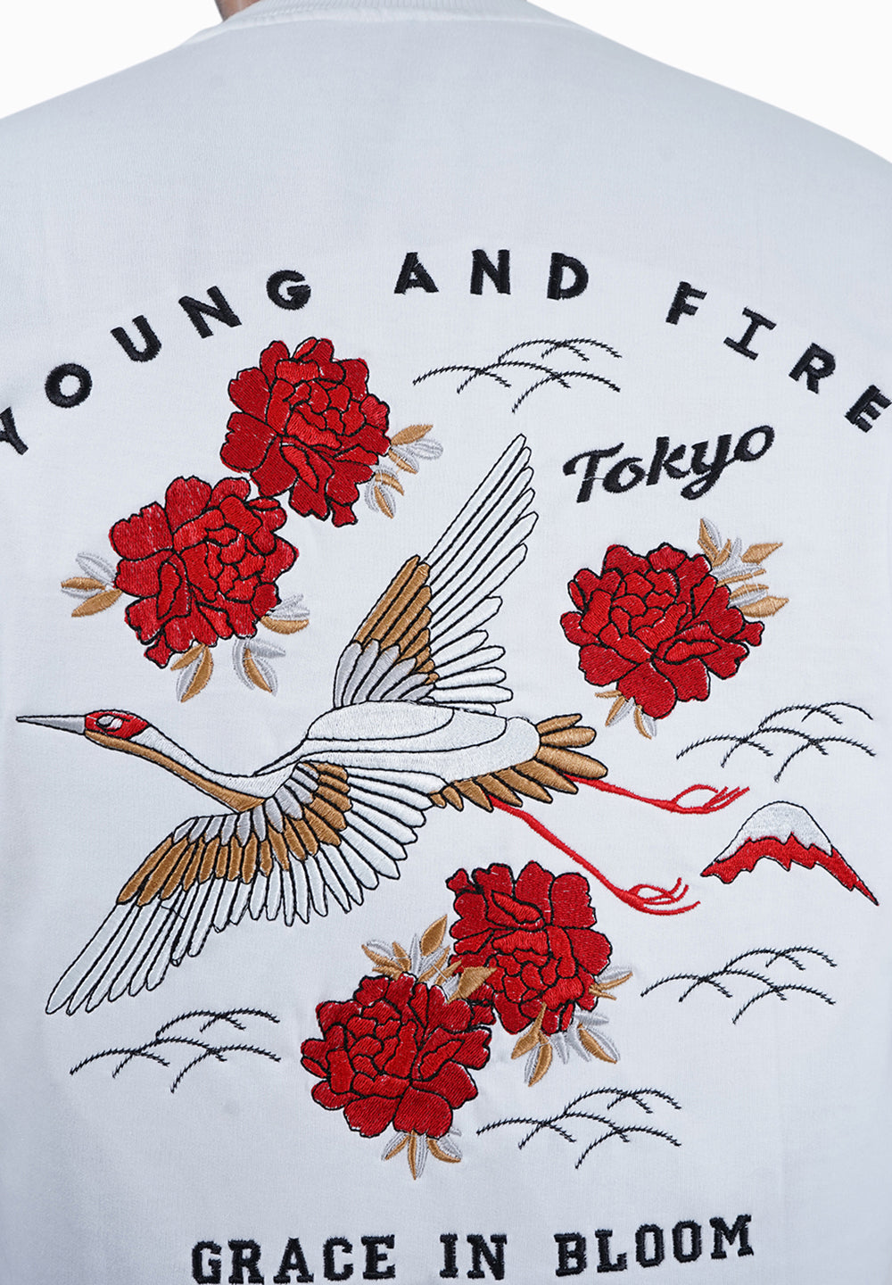 TOKYO SWAN EMBROIDERY T SHIRT
