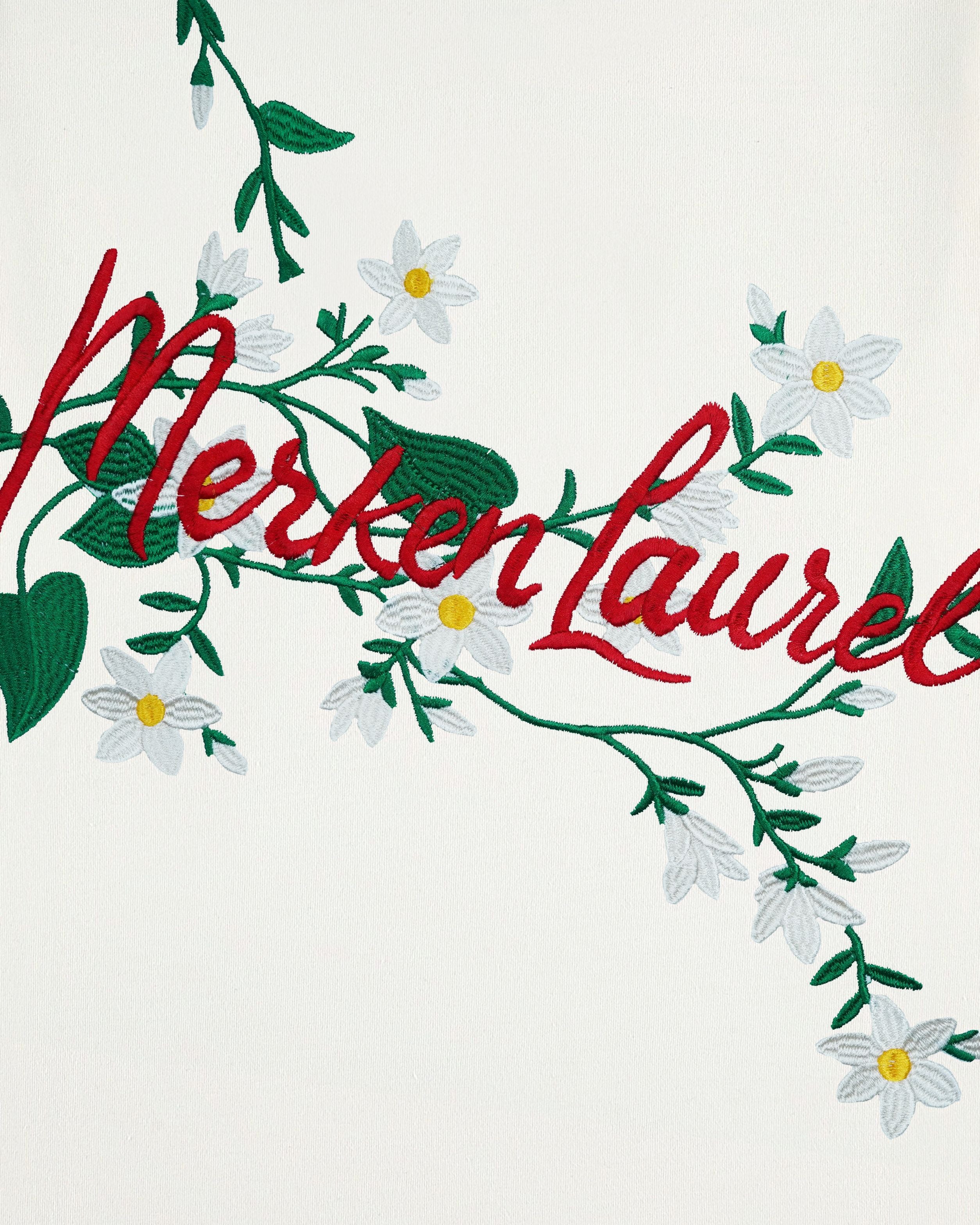 THE LAUREL BLOOM EMBROIDERY T-SHIRT