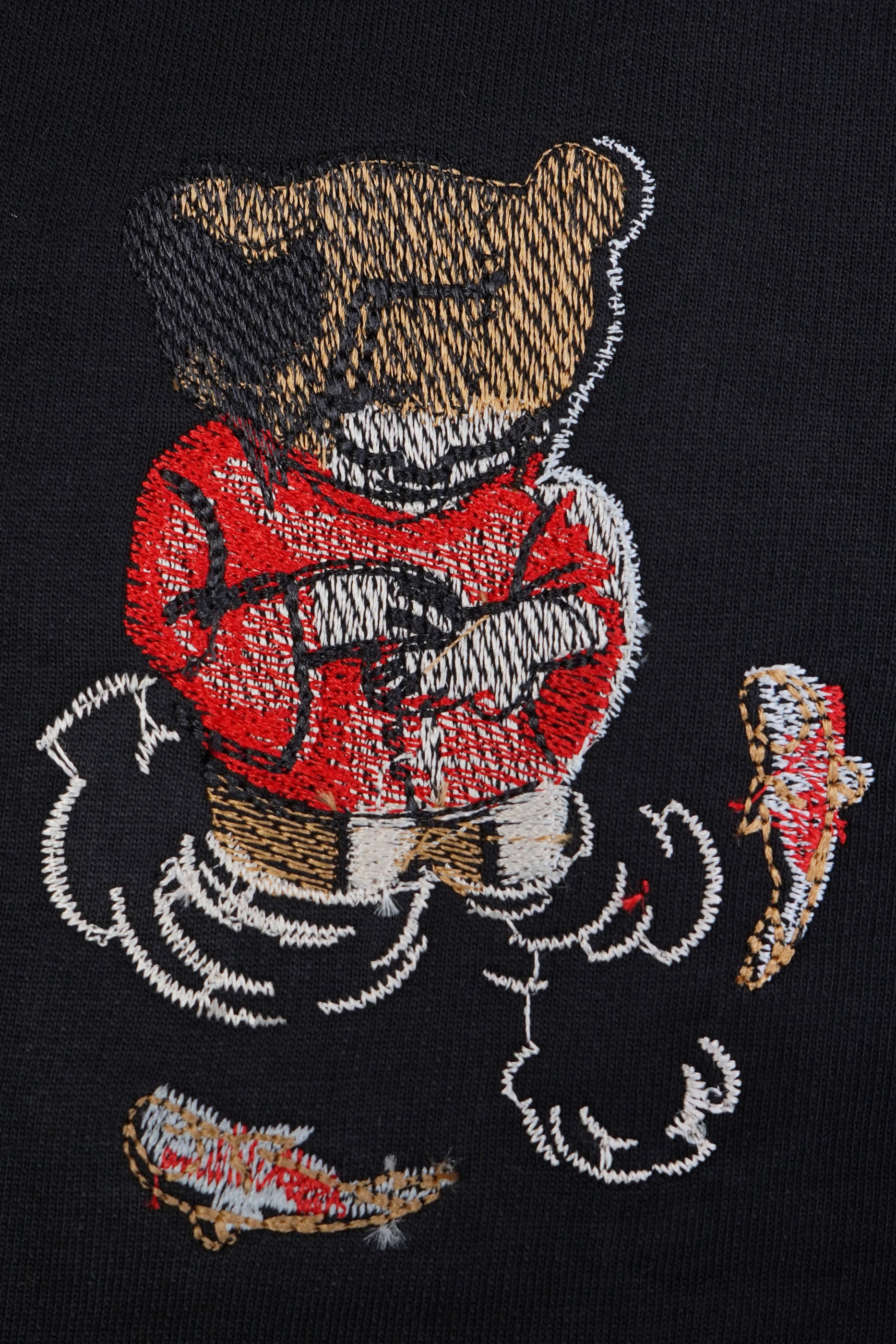 KOI FISH EMBROIDERY T SHIRT
